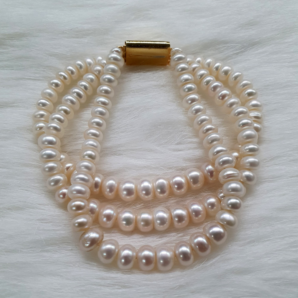 Three Lines Beautiful Pearls Bracelet
