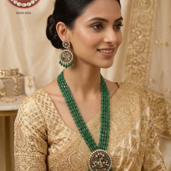 Victorian Pendant Set With Oval Shape Emerald Color Beads