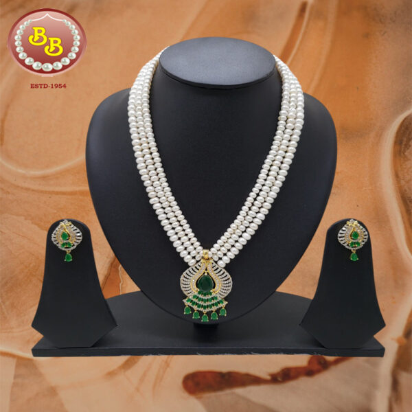Designer Pearls & Pendant Set