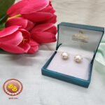 Pearls Studs