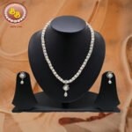 Adorable Pearls Locket Set