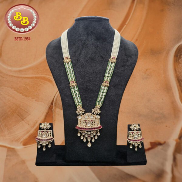 Beautiful Moissanite And Beads Haar