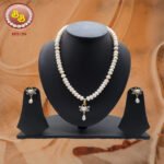 Beautiful Pearls Locket Set