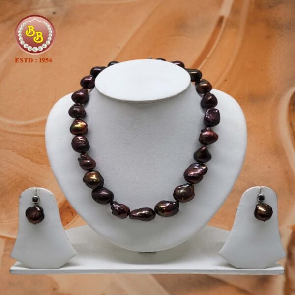 "Heritage pearl jewelry set 5 combining traditional Indian design motifs with cultured pearls in culturally authentic craftsmanship"