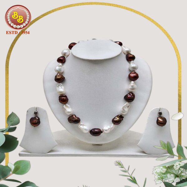 Grey And White Baroq Pearls set