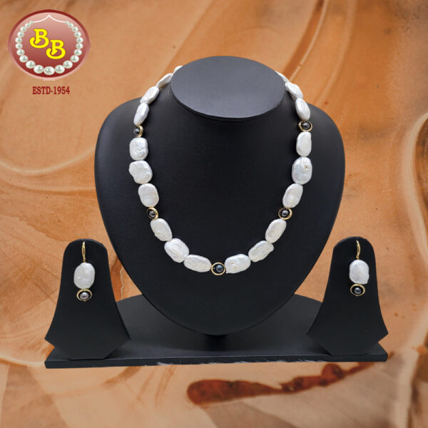 Pearls Set