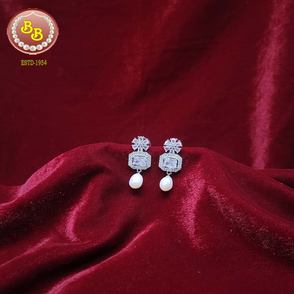 Pearls Hanging 1 SBP ER