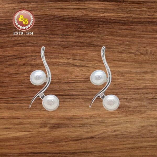 Silver Pearls Earring