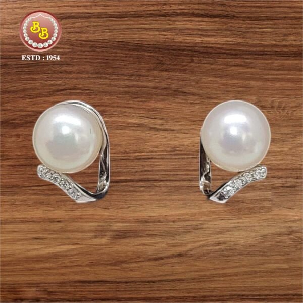 Silver Pearls Earring
