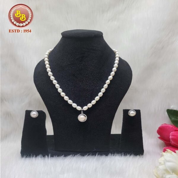 Silver Pearls set