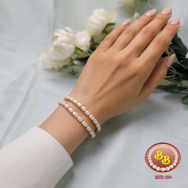 Pearls Bangle