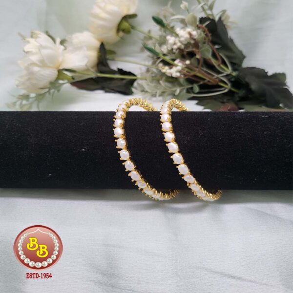 Home 2 Pearls Bangle